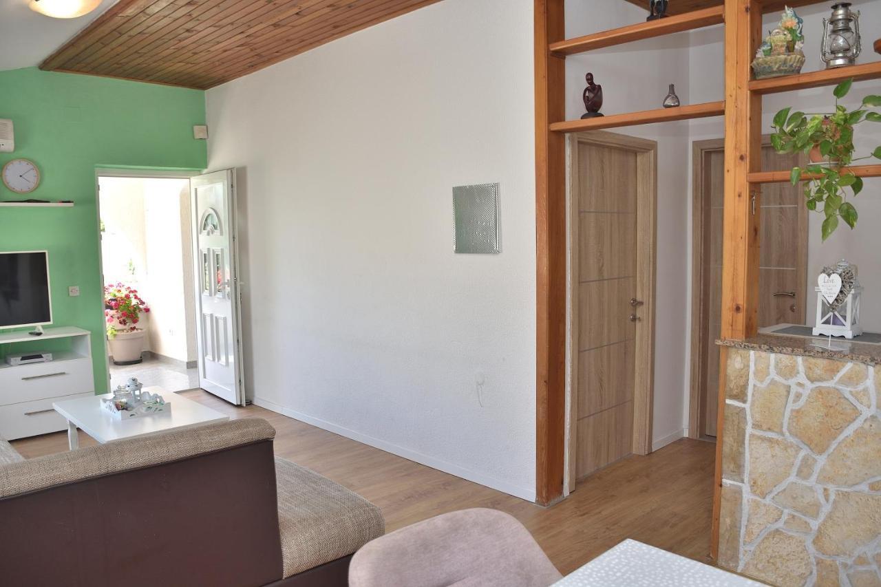 Apartment Leonora Vodice Buitenkant foto