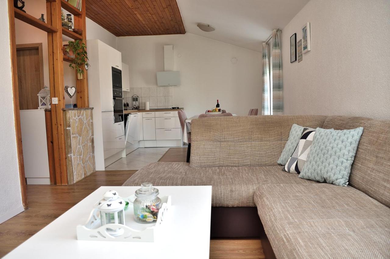 Apartment Leonora Vodice Buitenkant foto
