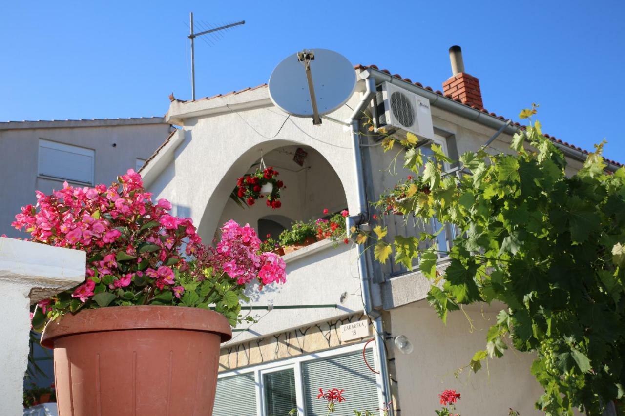 Apartment Leonora Vodice Buitenkant foto